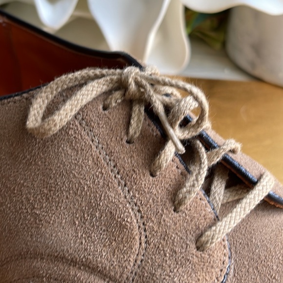 Vintage! Cole Haan Classic Suede Derbys in Medium Tan main image 11